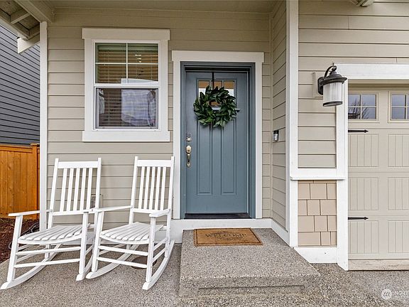 2nd image of 8645 Atlas Avenue NE