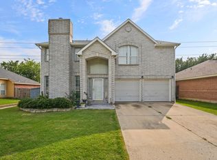 6030 Maple Leaf Dr, Arlington, TX 76017