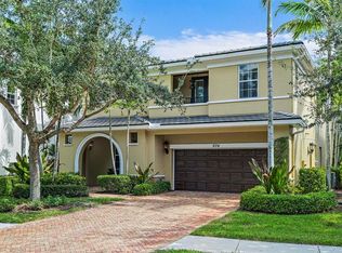 804 Lincoln Ct, Palm Beach Gardens, FL 33410