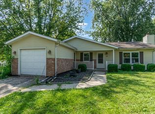 104 Pear Ct, Hebron, IN 46341