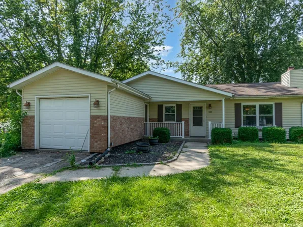 104 Pear Ct, Hebron, IN 46341