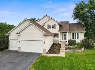 7073 Sussex Ln, Shakopee, MN 55379