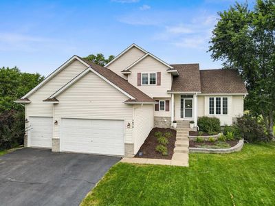 7073 Sussex Ln, Shakopee, MN, 55379