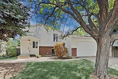 17042 E Wagontrail Pkwy — Photo 1