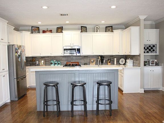 5th image of 1742 Justin Ln