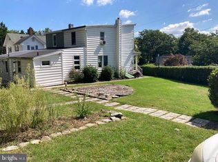 55 Lily Ln, Pottsville, PA 17901