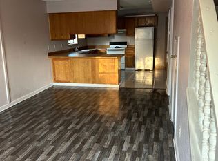 100 E Rock St #B, Morrilton, AR 72110