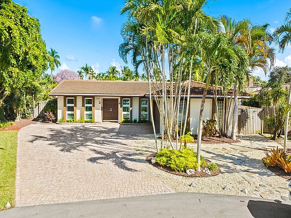 5th image of 2348 NE 20th Street