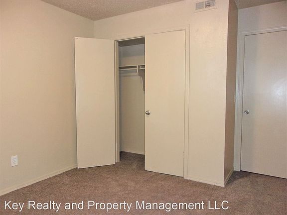 5th image of 7301 Melrose Ln APT D