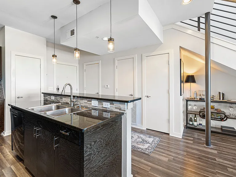 401 E Boyd St #313 — Photo 4