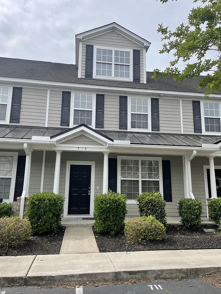 2 bed, 2.5 bath, 1480 sqft, $1,675 — Photo 1