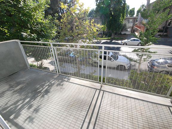 5th image of 4644 Coldwater Canyon Ave #201