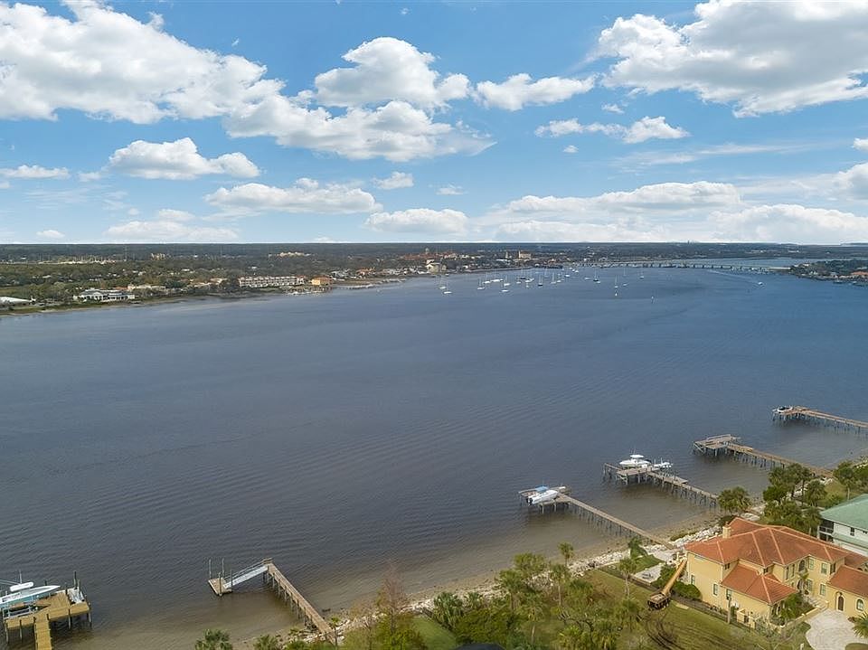 1st image of 164 Pelican Reef Dr