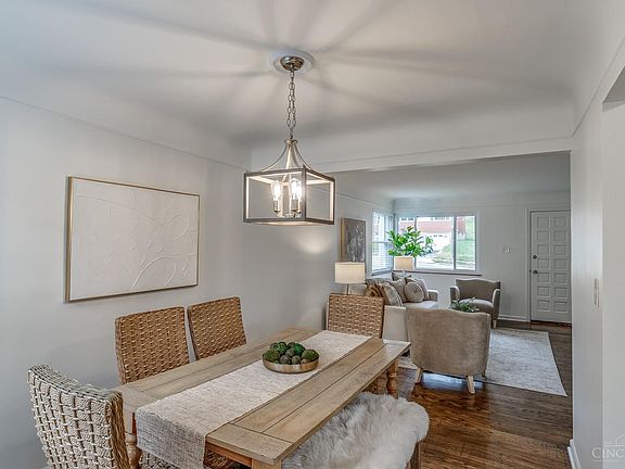 5th image of 1202 Thurnridge Dr