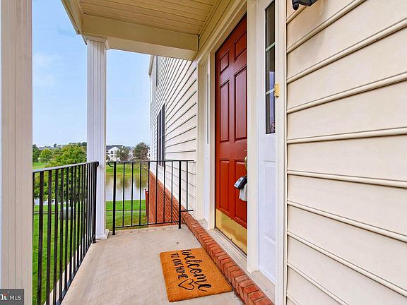 5th image of 22627 Upperville Heights Sq
