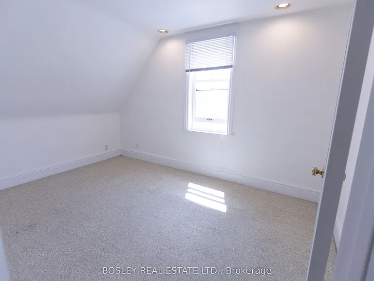 411 Shaw St #2 — Photo 15