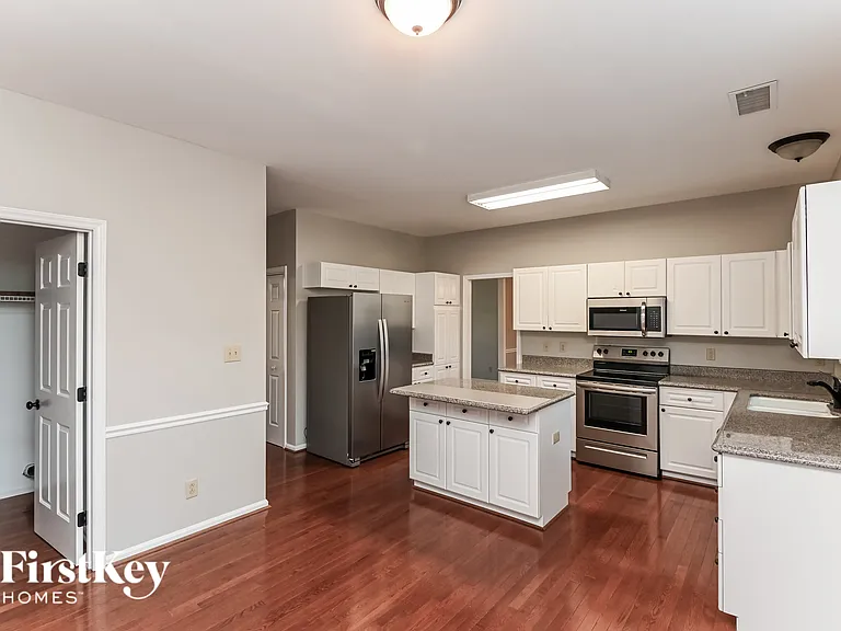 3017 Colvard Park Way — Photo 8