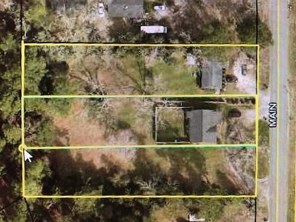 3rd image of 823 & 827 N Main St