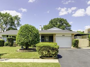 602 Lindale St, Elk Grove Village, IL 60007