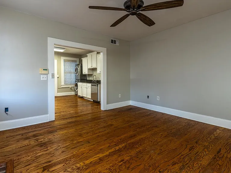 384 Mulberry St #203 — Photo 11