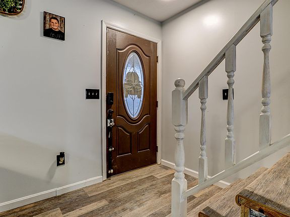 2nd image of 241 E Jingle Bell Ln