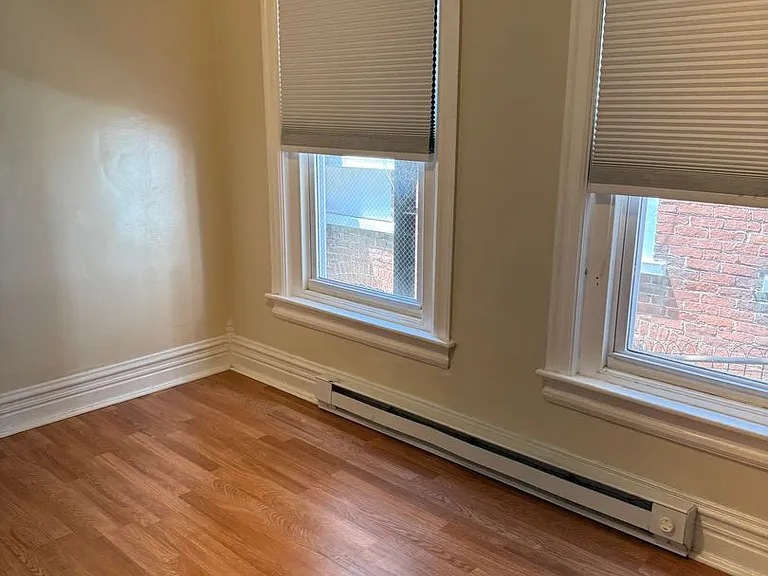 814.5 W Washington St — Photo 11