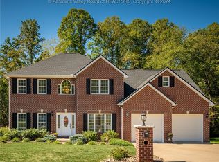 1103 Olde Pine Dr, Hurricane, WV 25526