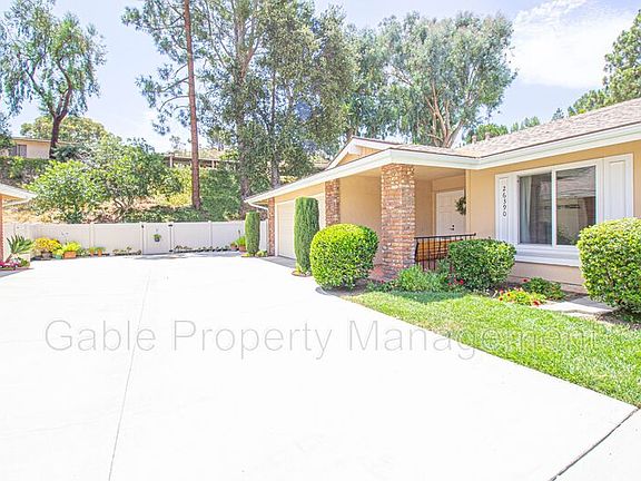 3rd image of 26390 Oak Plain Dr