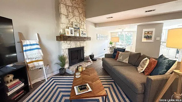 8505 Spring Valley Dr — Photo 3
