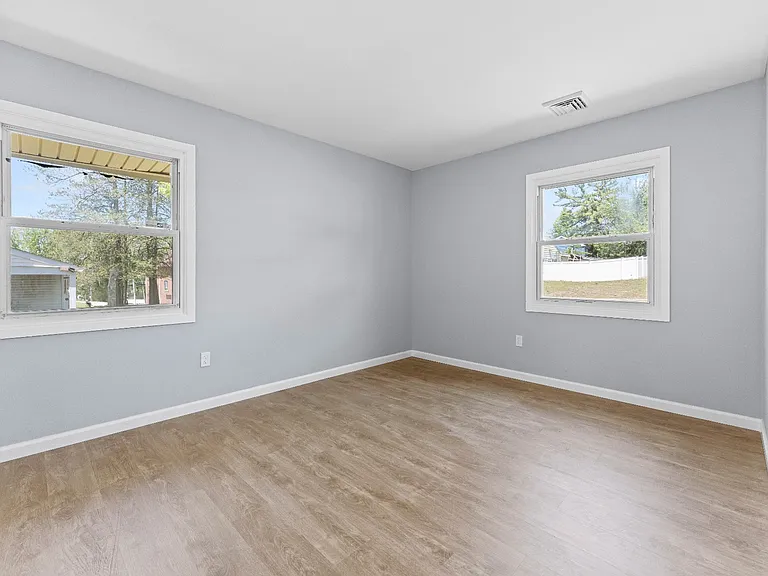 6 Pensdale Ln — Photo 6