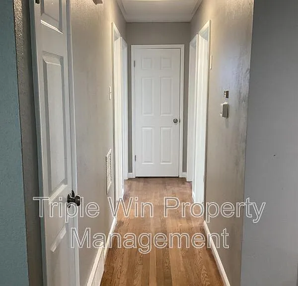 563 Apex Dr — Photo 13