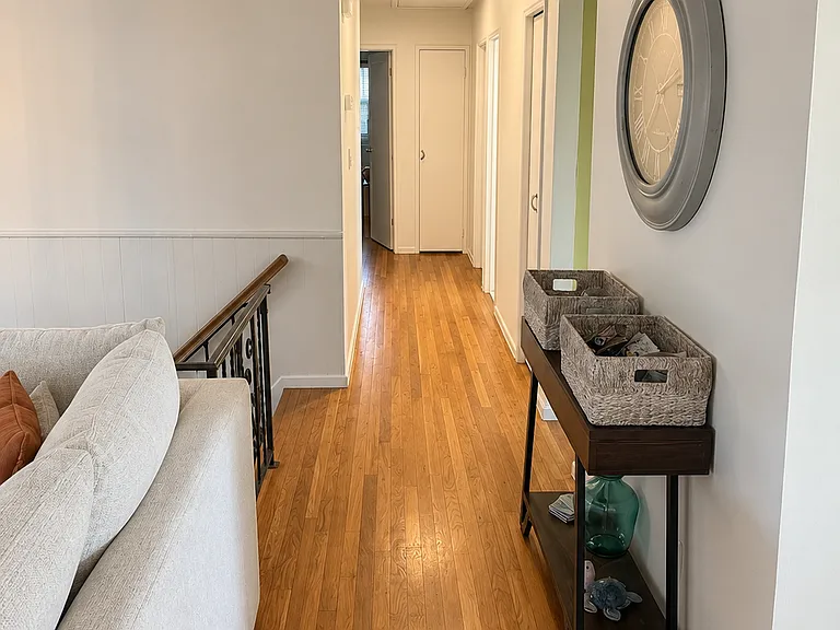 2529 Adams Ct — Photo 2