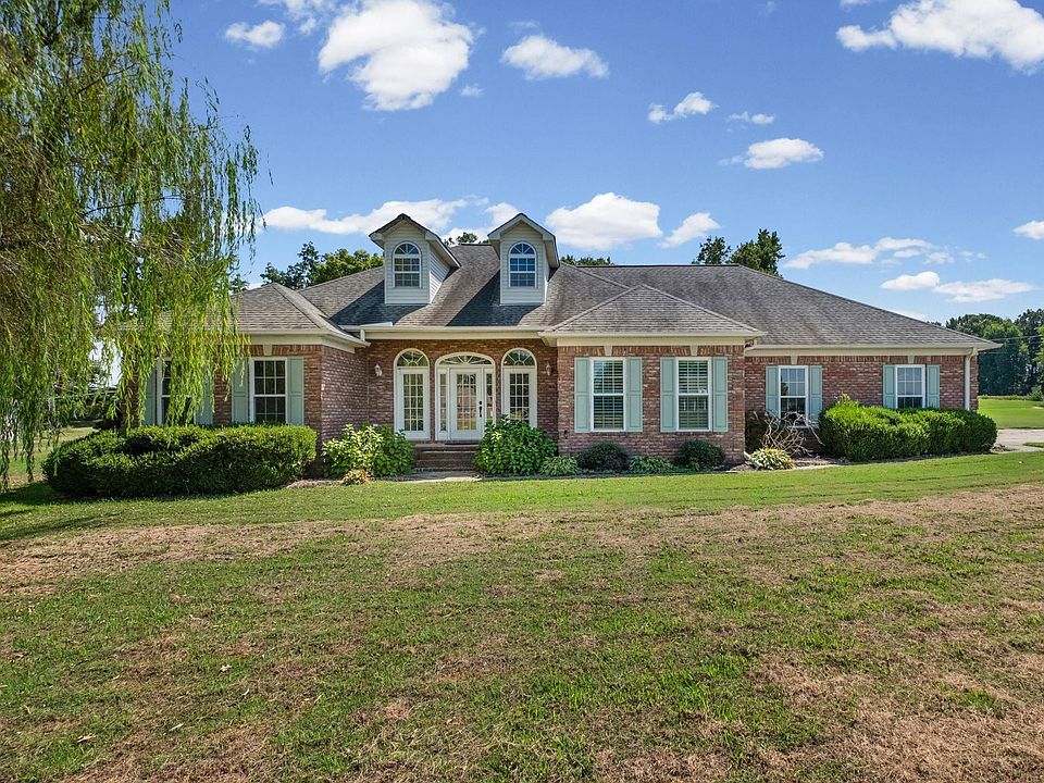 1st image of 371 Brierhedge Rd