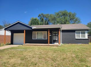 800 N El Paso Dr, Derby, KS 67037