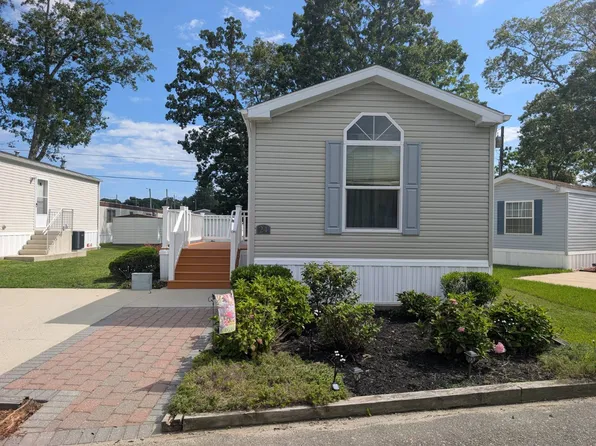 24 Quick St, Egg Harbor Township, NJ 08234
