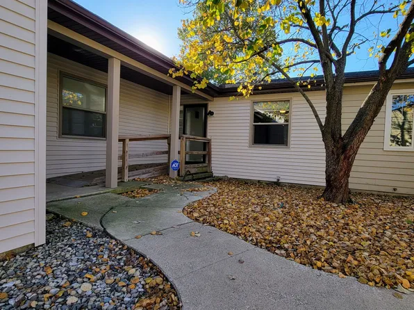 1601 Coventry Dr APT B, Champaign, IL 61822