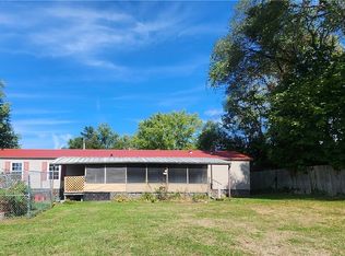 67 E King St, Zanesville, OH 43701