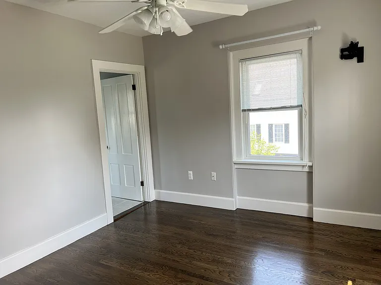 40 Hildreth St #F — Photo 11