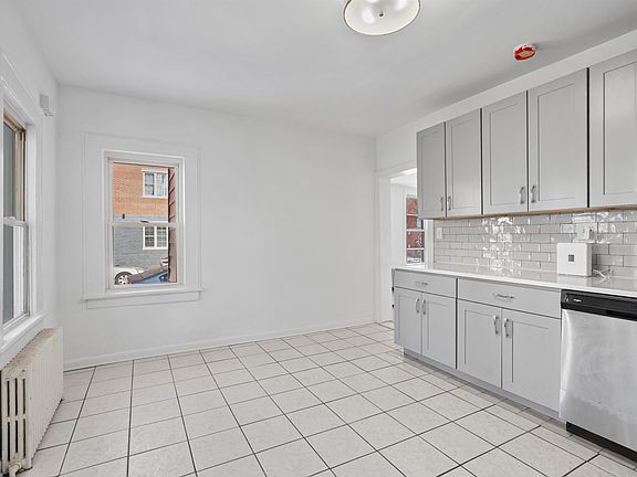 3rd image of 117 Sherman Ave Floor 1