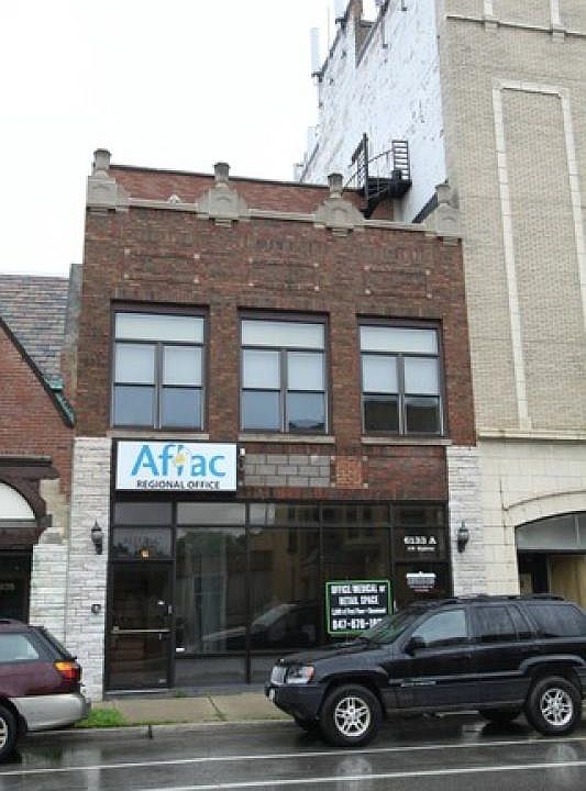 1st image of 6133 N Northwest Hwy #2