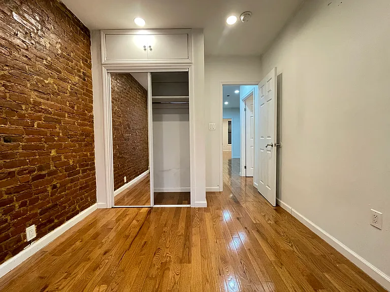 739 Franklin Ave #2 — Photo 6