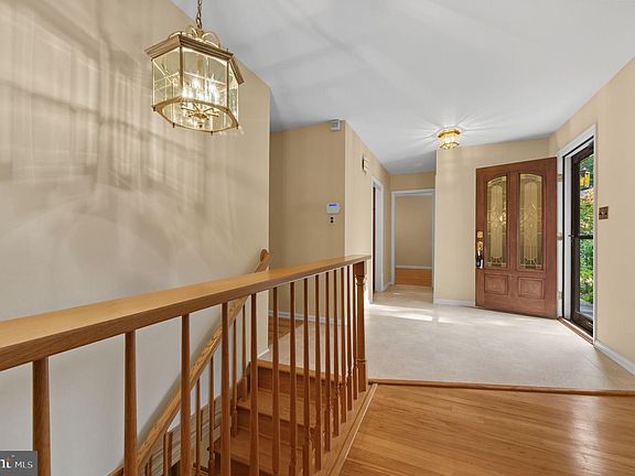 3rd image of 1103 Arundel Dr