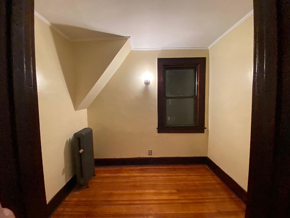 1st image of 91-69 Winchester Blvd