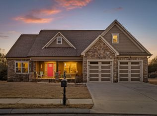 8399 Skybrook Dr, Ooltewah, TN 37363