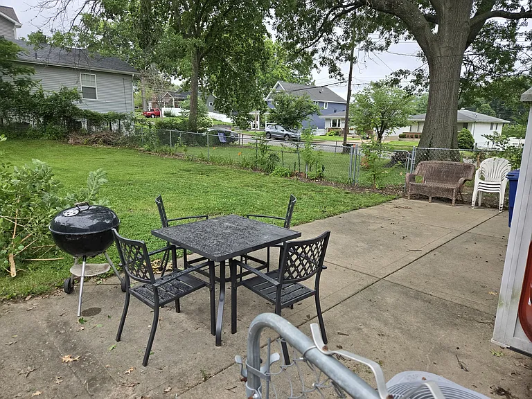 1368 Kraft St — Photo 9