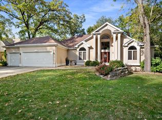 802 Wild Ginger Rd, Sugar Grove, IL 60554