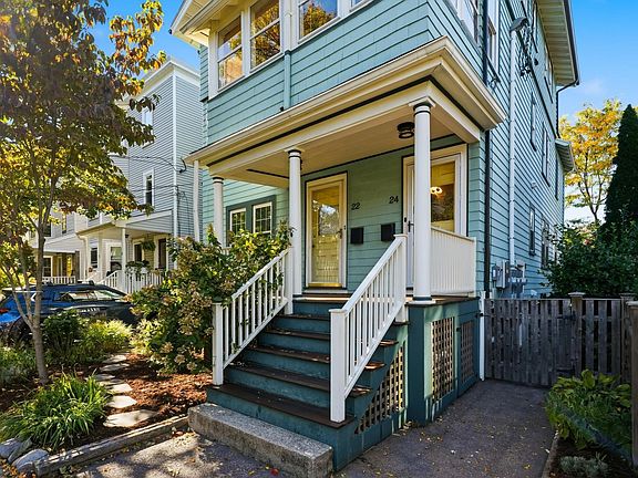 4th image of 22-24 Teel St #1
