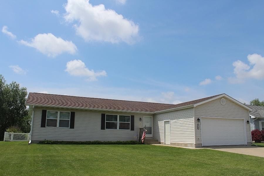 1st image of 1117 E Pinecrest Ln