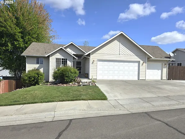 912 W Alder Ave, Hermiston, OR 97838