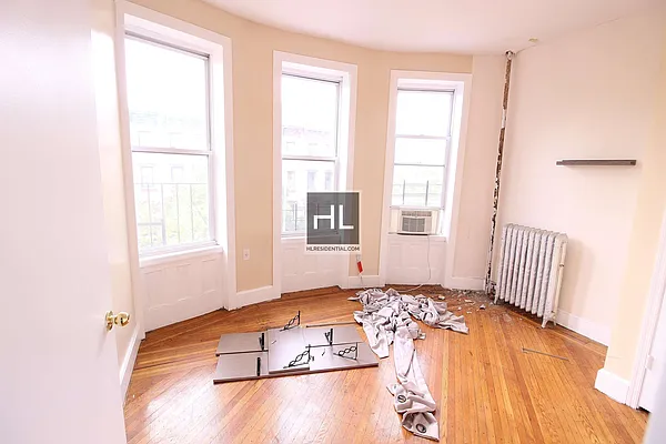 Rented by Highline Residential | media 17